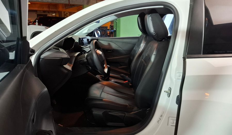 Peugeot 208 1.2L LIKE Hatchback 2021