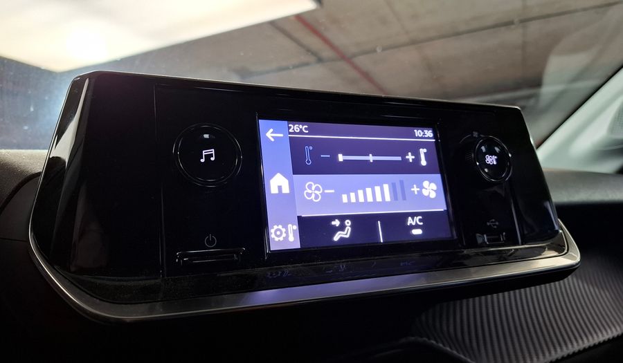 Peugeot 208 1.2L LIKE Hatchback 2021