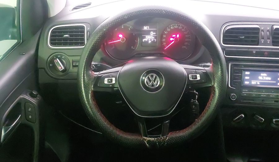 Volkswagen Polo 1.6 STD. Hatchback 2018