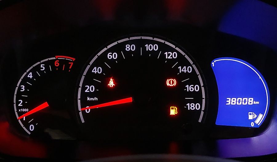 Renault Kwid 1.0 INTENSE Hatchback 2022