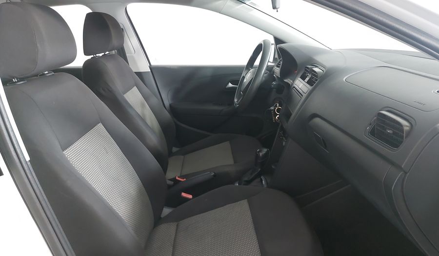 Volkswagen Vento 1.6 STARTLINE TIPTRONIC Sedan 2016