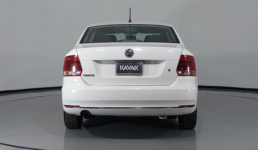 Volkswagen Vento 1.6 STARTLINE TIPTRONIC Sedan 2016