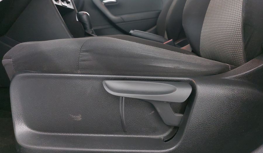 Volkswagen Vento 1.6 STARTLINE TIPTRONIC Sedan 2016