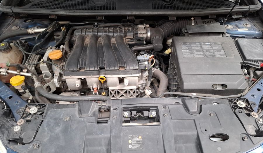 Renault Megane 2.0 MEGANE III LUXE Hatchback 2012