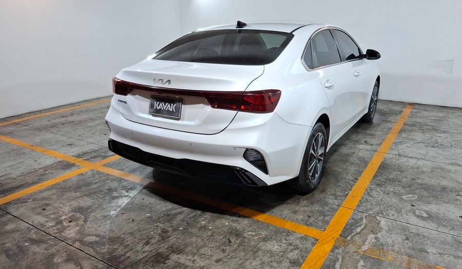 Kia Forte 2.0 EX IVT Sedan 2024