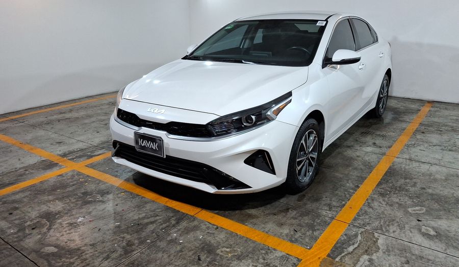 Kia Forte 2.0 EX IVT Sedan 2024