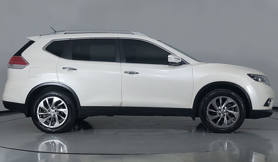 Nissan X-trail 2.5 EXCLUSIVE 3 ROW CVT 4WD Suv 2015