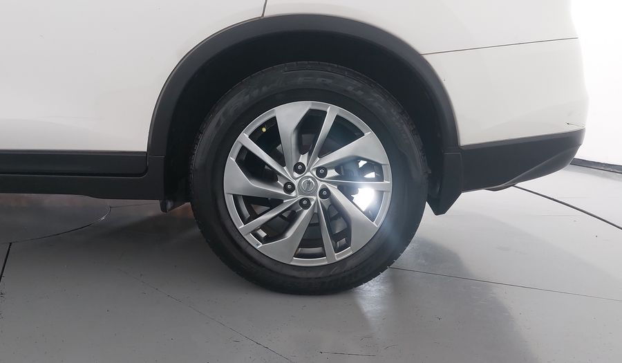 Nissan X-trail 2.5 EXCLUSIVE 3 ROW CVT 4WD Suv 2015