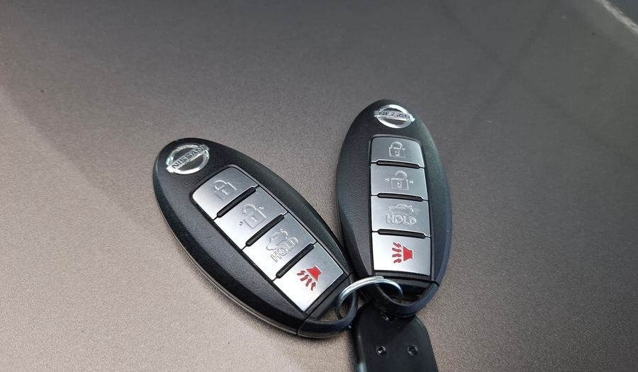 Nissan Versa 1.6 SENSE AUTO Sedan 2018