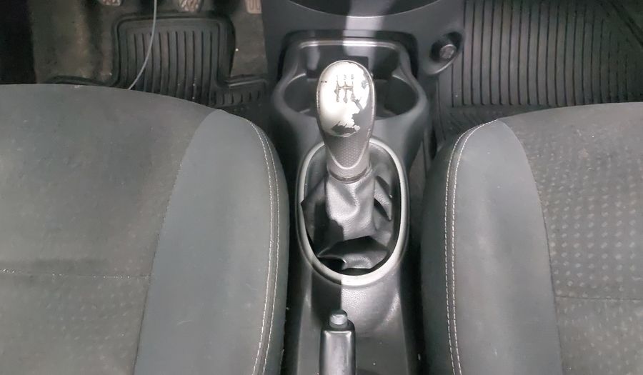 Nissan March 1.6 ADVANCE MT Hatchback 2016