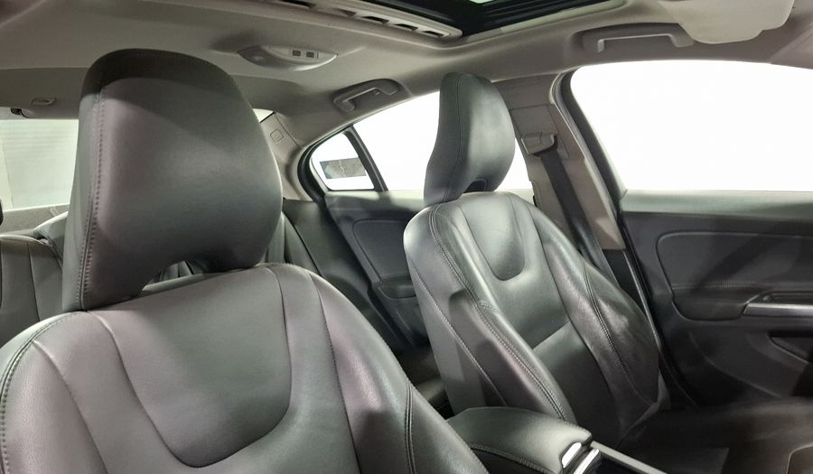 Volvo S60 2.0 ADDITION T4 AUTO Sedan 2017