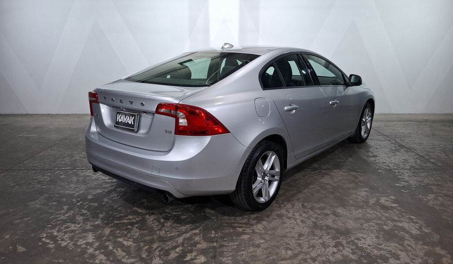 Volvo S60 2.0 ADDITION T4 AUTO Sedan 2017