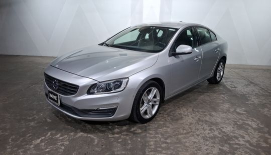 Volvo • S60
