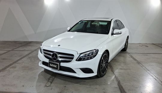 Mercedes Benz • Clase C