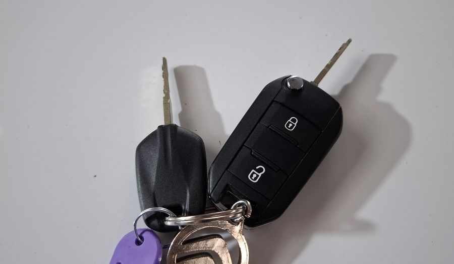 Citroen C3 1.6 FEEL PACK AUTO Hatchback 2025