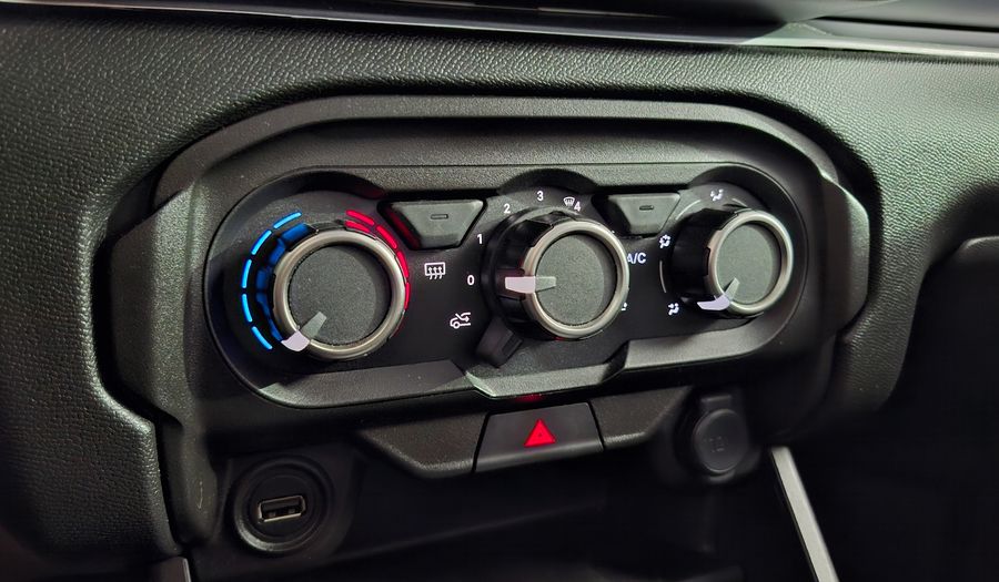 Citroen C3 1.6 FEEL PACK AUTO Hatchback 2025