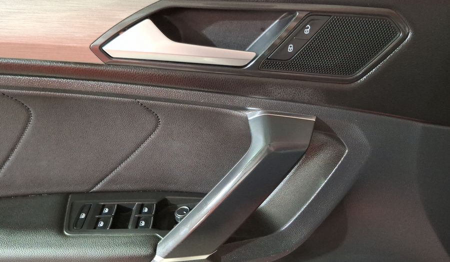 Volkswagen Tiguan 1.4 COMFORTLINE PIEL DCT Suv 2018