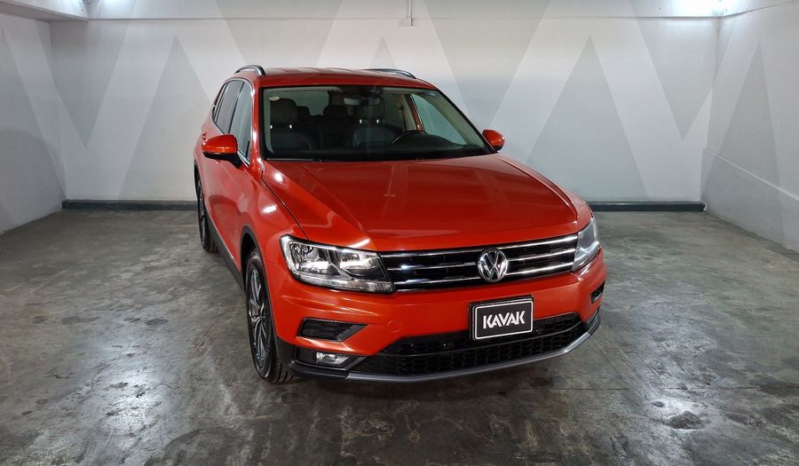 Volkswagen Tiguan 1.4 COMFORTLINE PIEL DCT Suv 2018