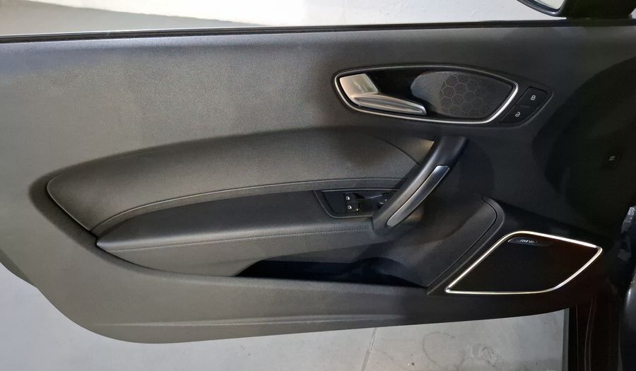Audi A1 1.4 TFSI S LINE PLUS TRONIC Hatchback 2013