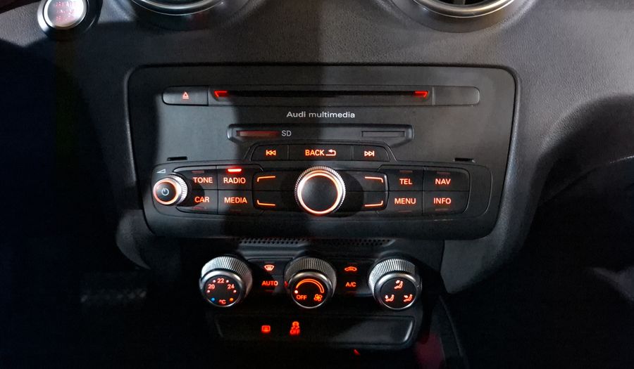 Audi A1 1.4 TFSI S LINE PLUS TRONIC Hatchback 2013