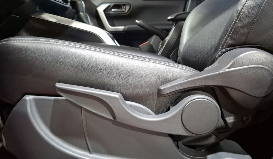 Toyota Raize 1.0 XLE BITONO CVT Suv 2024