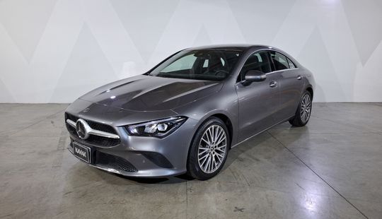 Mercedes Benz • Clase CLA