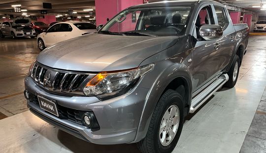 Mitsubishi • L200