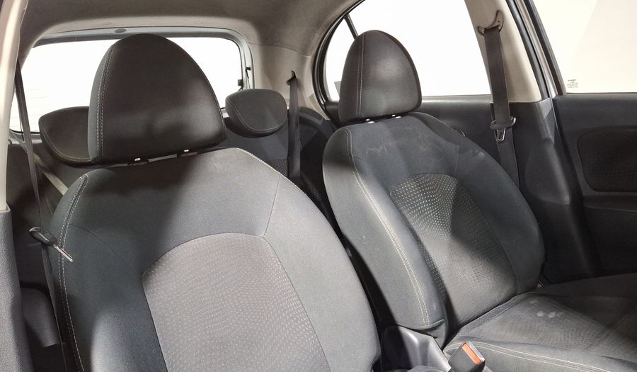 Nissan March 1.6 ADVANCE AT Hatchback 2016