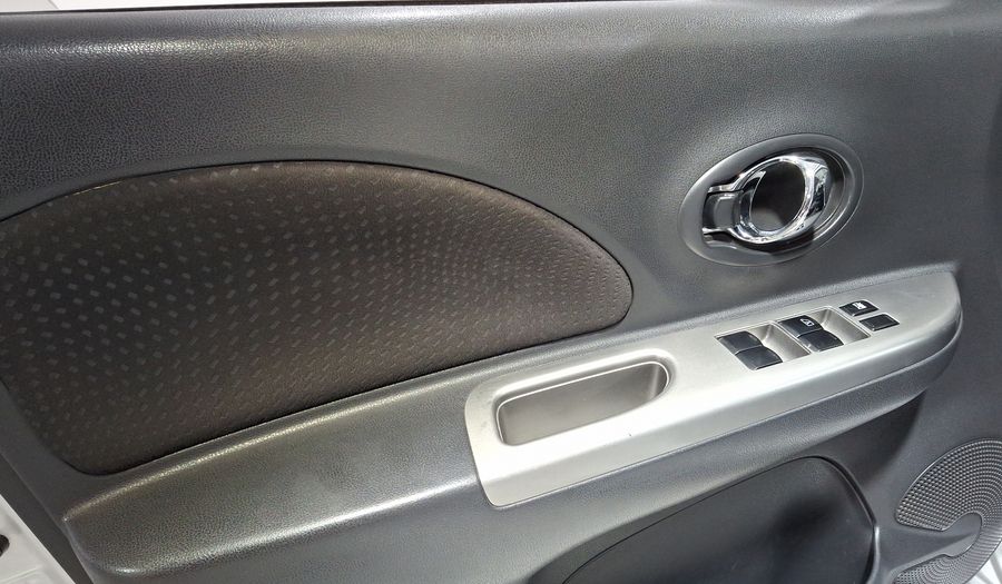 Nissan March 1.6 ADVANCE AT Hatchback 2016