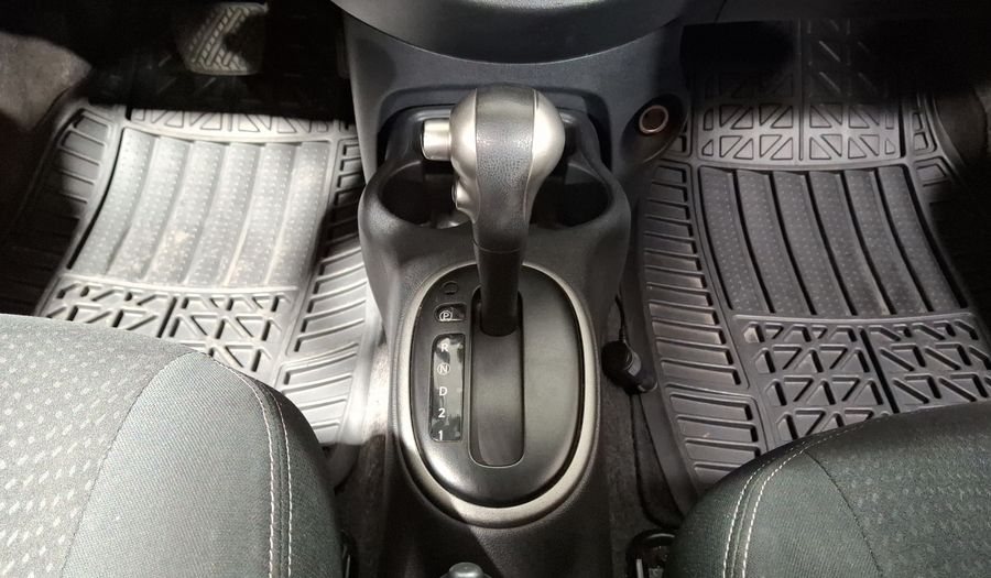 Nissan March 1.6 ADVANCE AT Hatchback 2016