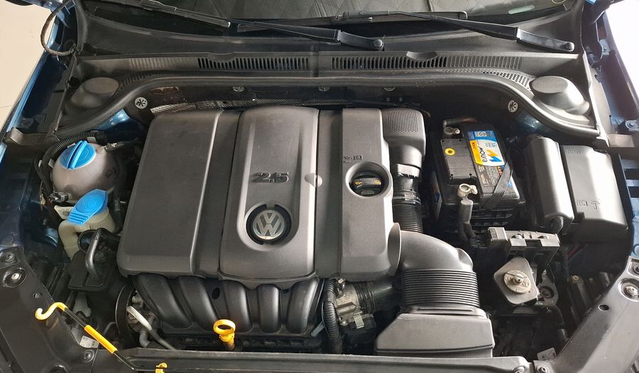 Volkswagen Vento 2.5 ADVANCE PLUS TIPTRONIC Sedan 2017