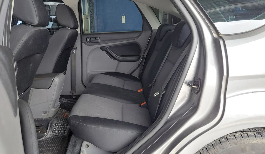 Ford Focus Ii 2.0L TREND Hatchback 2011