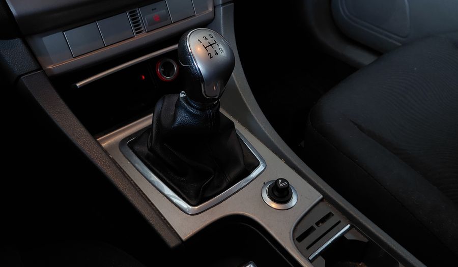 Ford Focus Ii 2.0L TREND Hatchback 2011