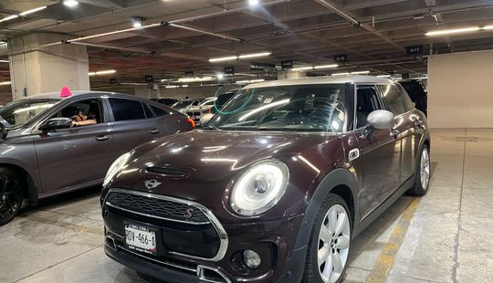 Mini • Clubman