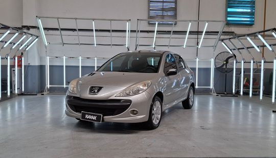 Peugeot • 207