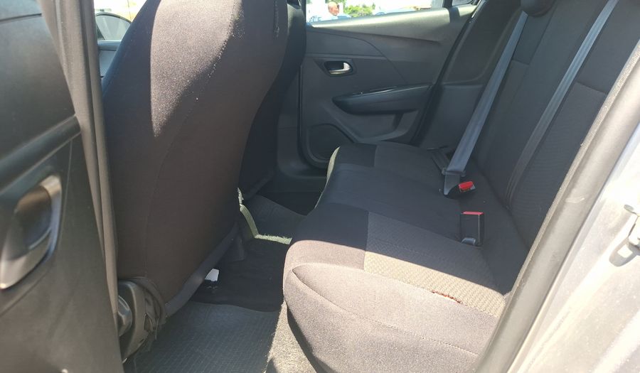 Peugeot 208 1.2 PURETECH 75 HP STYLE Hatchback 2023