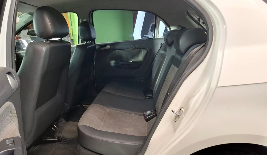 Volkswagen Gol Trend 1.6 SERIE Hatchback 2013