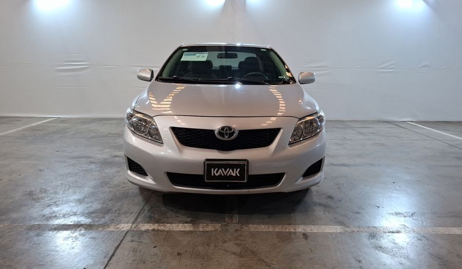 Toyota Corolla 1.8 LE MT Sedan 2010