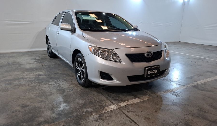 Toyota Corolla 1.8 LE MT Sedan 2010
