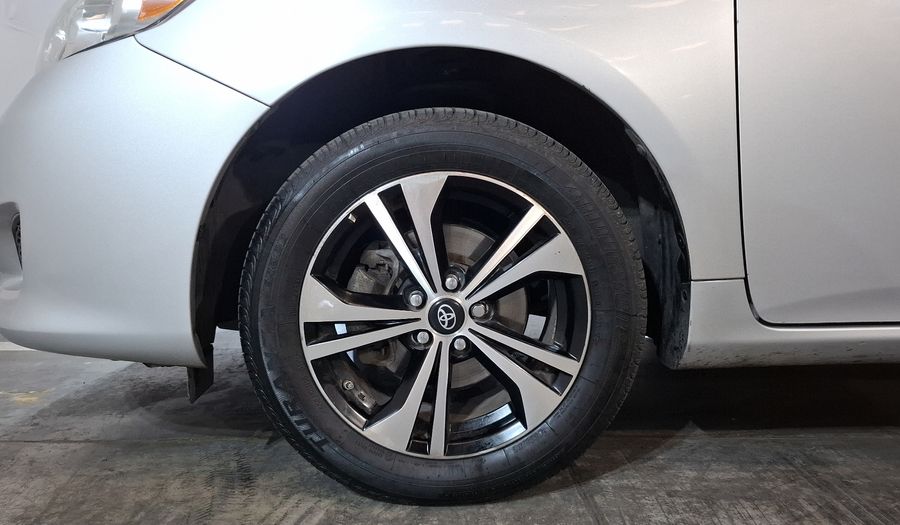 Toyota Corolla 1.8 LE MT Sedan 2010