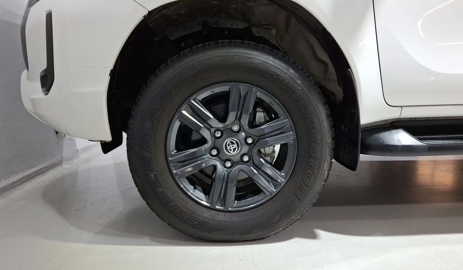 Toyota Hilux 2.7 SR DOBLE CABINA Pickup 2022