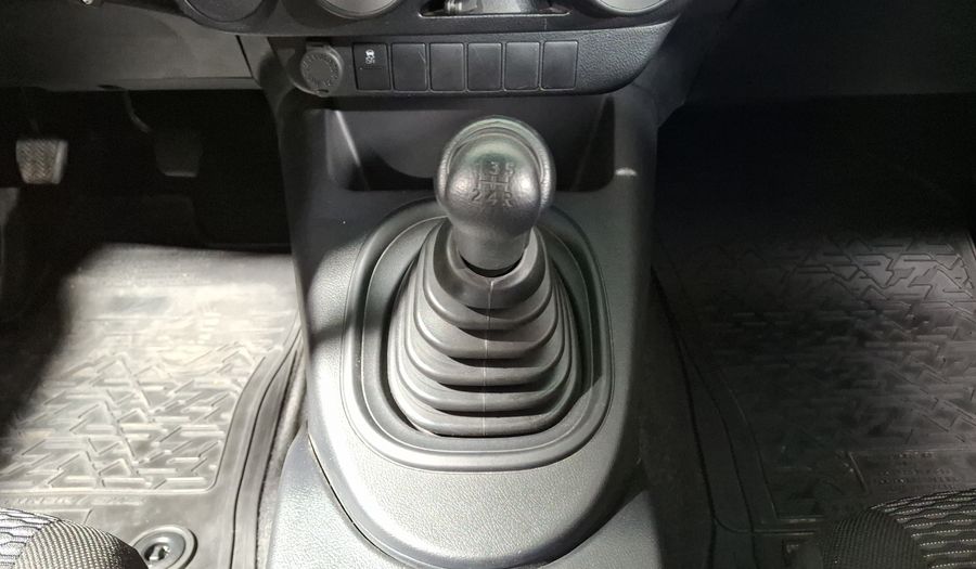 Toyota Hilux 2.7 SR DOBLE CABINA Pickup 2022