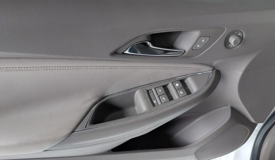 Chevrolet Cruze Ii 1.4 LTZ AT Hatchback 2017