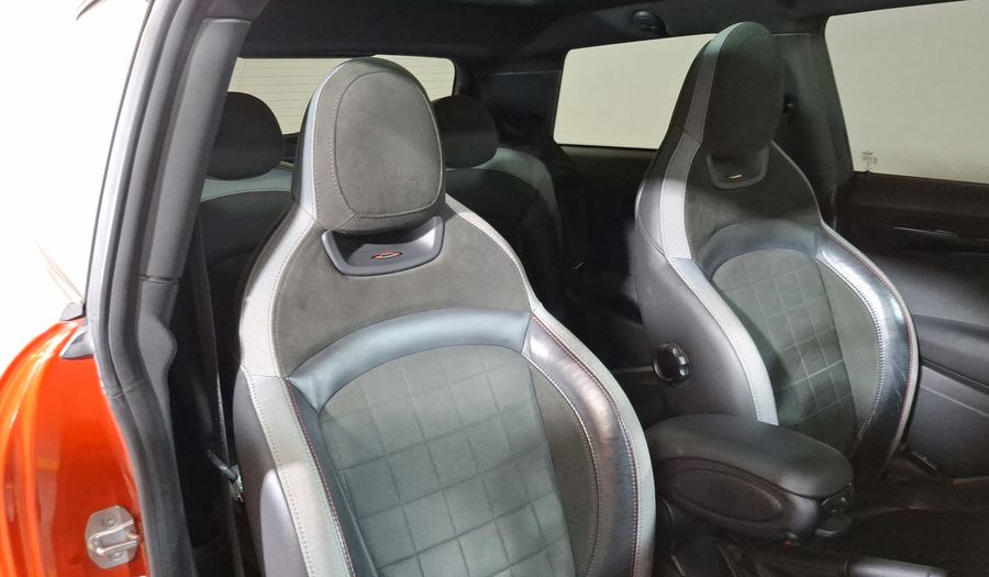 Mini John Cooper Works 2.0 JOHN COOPER WORKS HOT CHILI AUTO Hatchback 2020