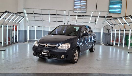 Chevrolet • Corsa Classic