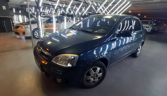 Chevrolet • Corsa Classic