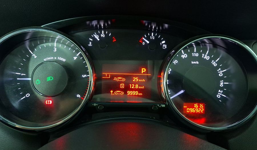 Peugeot 5008 1.6 E-HDI 115HP AUTO ALLURE Minivan 2017