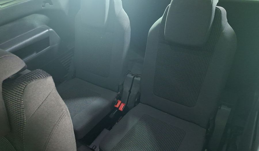 Peugeot 5008 1.6 E-HDI 115HP AUTO ALLURE Minivan 2017