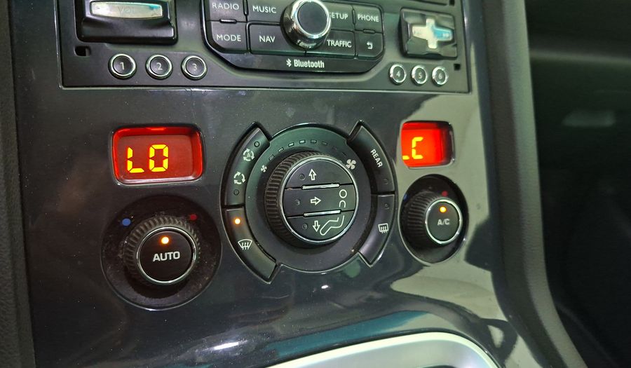 Peugeot 5008 1.6 E-HDI 115HP AUTO ALLURE Minivan 2017