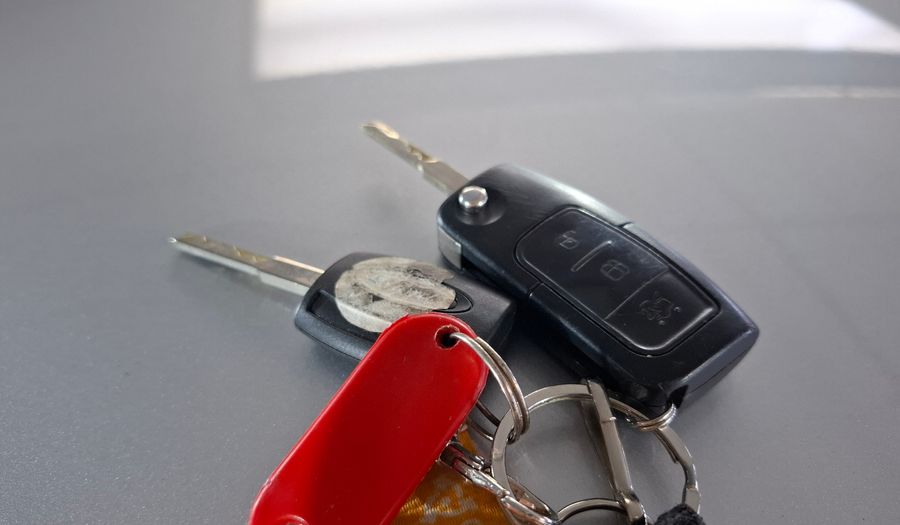 Ford Fiesta Kinetic Design 1.6 S Sedan 2015